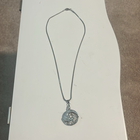 Wave Necklace Moana Style - Picture 5 of 6